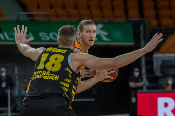 强等方面均 强等方面均