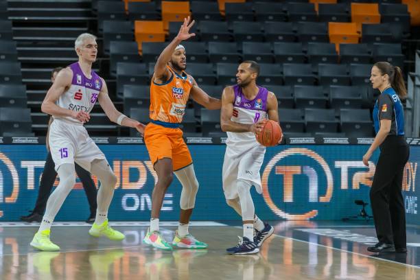 减少了中间 减少了中间